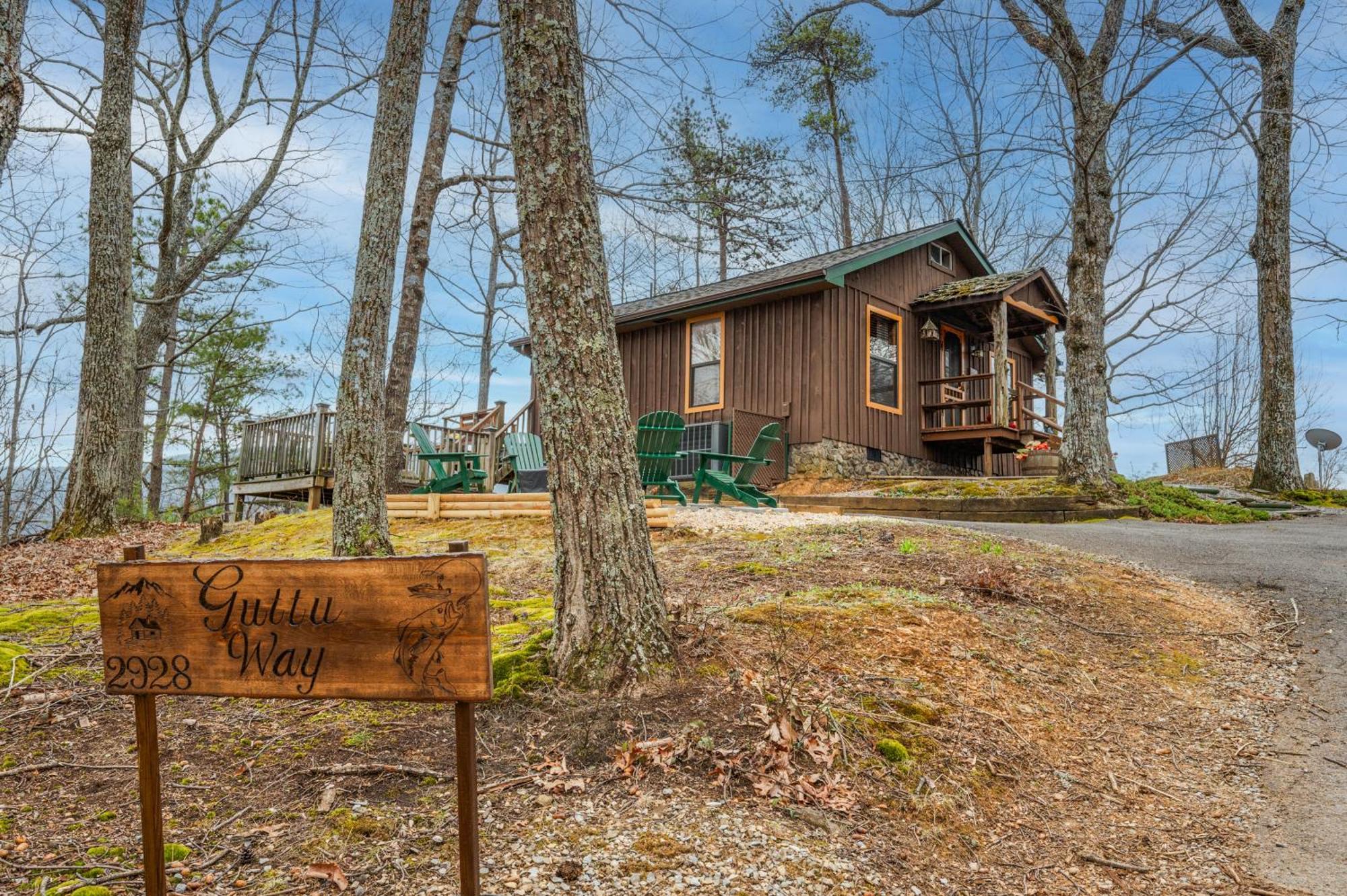 10 Miles Away From The Heart Of It All! Pigeon Forge Exterior foto