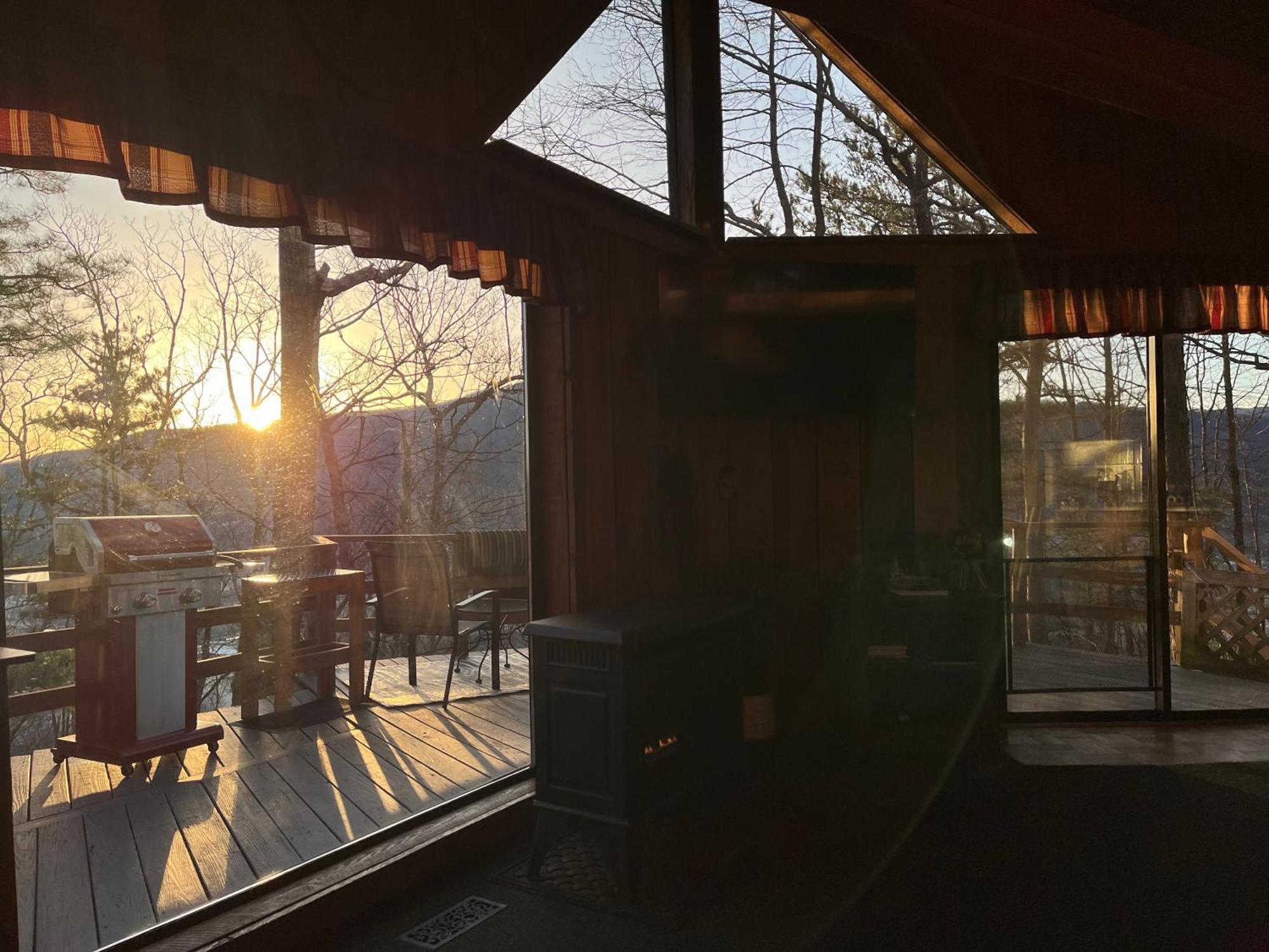 10 Miles Away From The Heart Of It All! Pigeon Forge Habitación foto